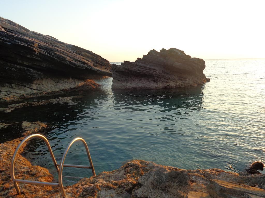Faros Hotel Milopotamos  Exterior photo