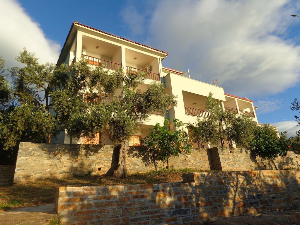 Faros Hotel Milopotamos  Exterior photo